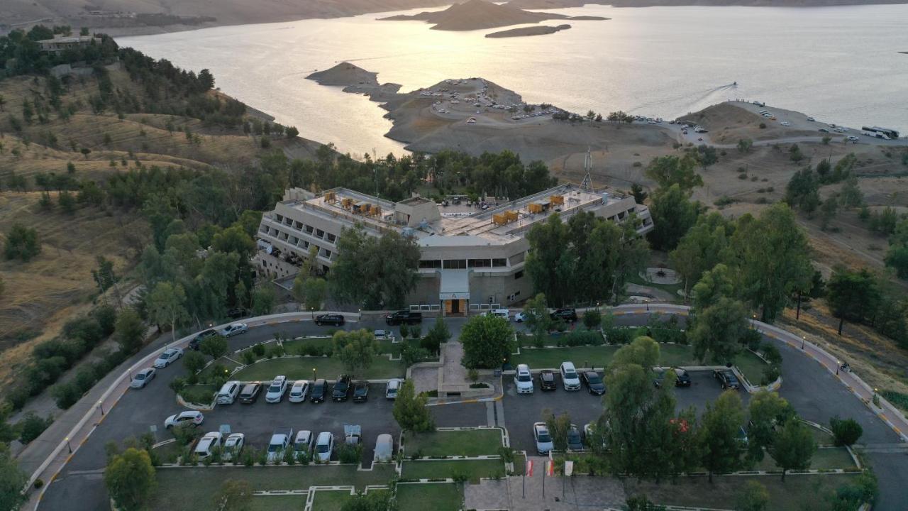Ashur Hotel Dukhan ภายนอก รูปภาพ