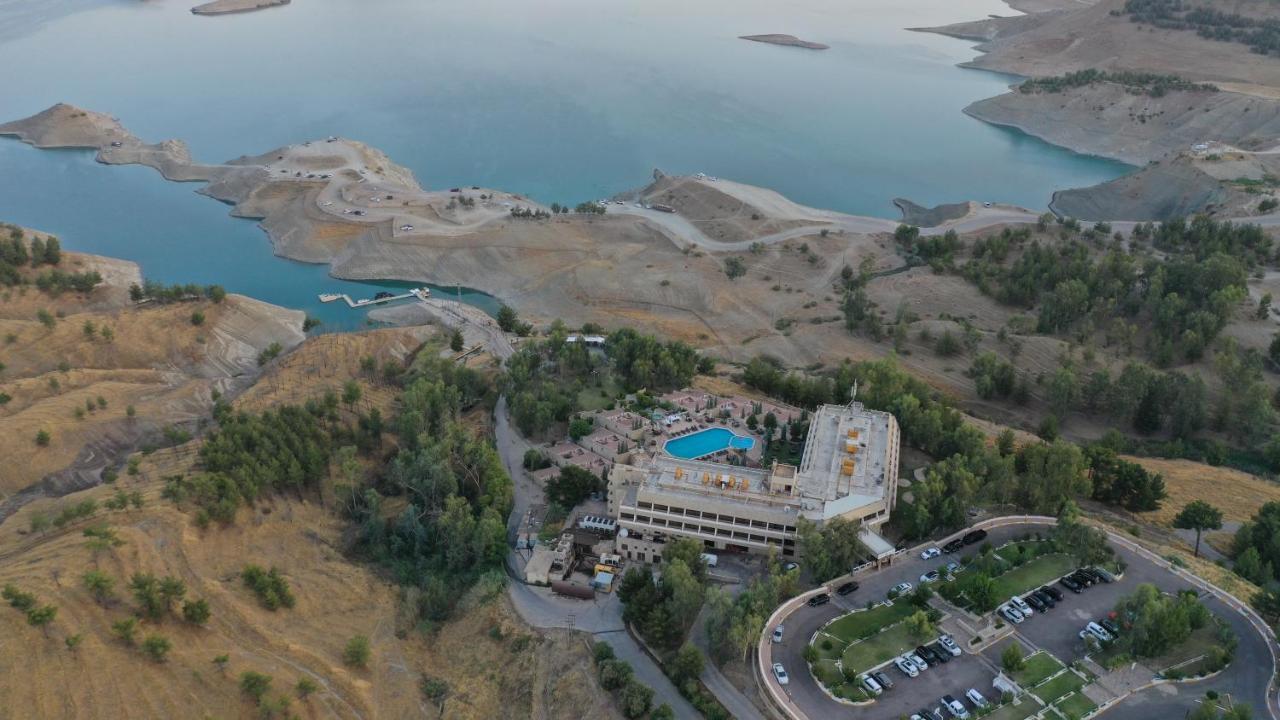 Ashur Hotel Dukhan ภายนอก รูปภาพ