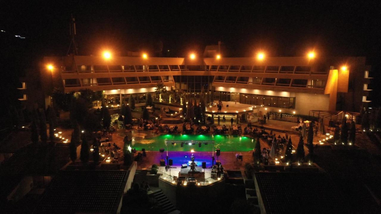 Ashur Hotel Dukhan ภายนอก รูปภาพ