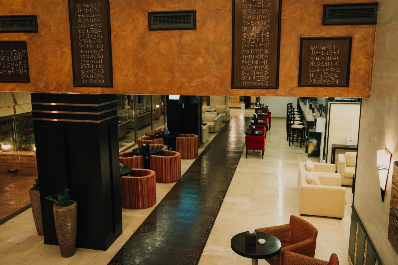Ashur Hotel Dukhan ภายนอก รูปภาพ