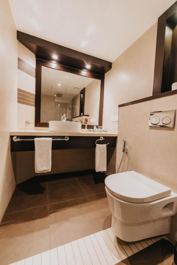 Ashur Hotel Dukhan ภายนอก รูปภาพ